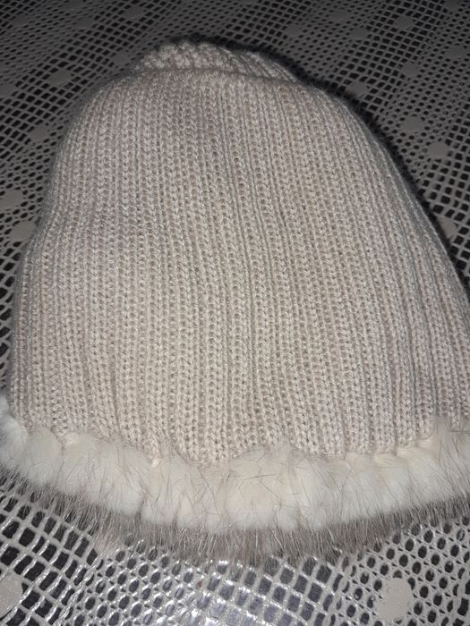 Продам шапку женскую
