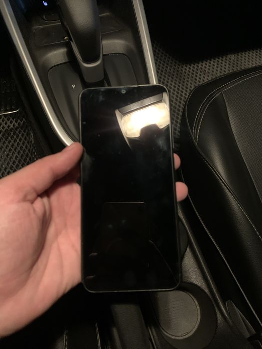 Продаю телефон Редми 9а