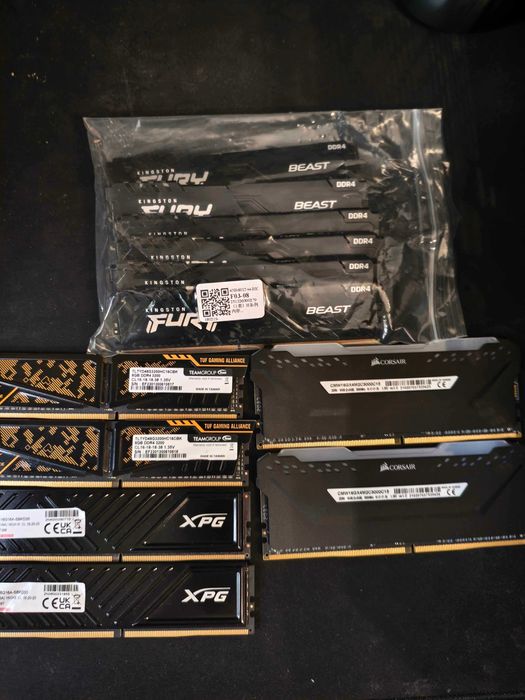 RАМ памет различен модел Kingston/Corsair 16/32GB