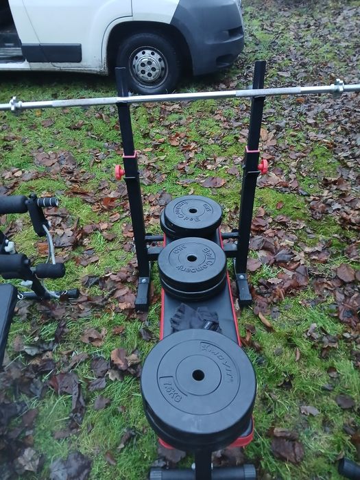 Фитнес уреди - лежанки и тежести