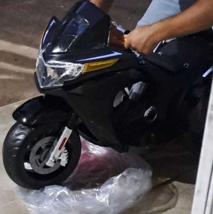 Продам детский электромотацикл! В хорошем состоянии.