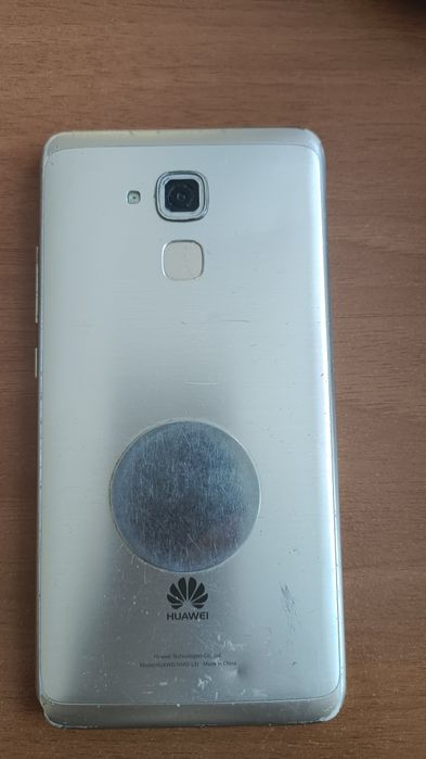 Продам телефон б/у рабочий