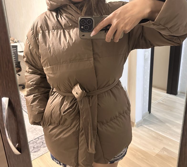 Продам куртку новую