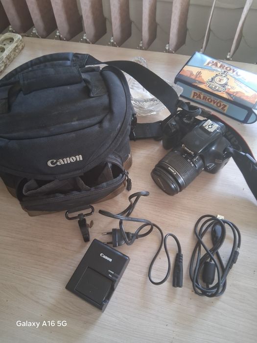 Фотоаппарат Canon EOS 1100D