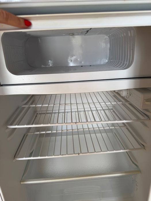 Mini Frigider Arctic