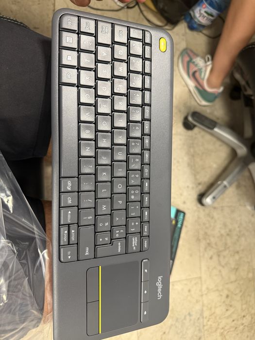 Tastatura logitech k400 plus noua sigilata originala