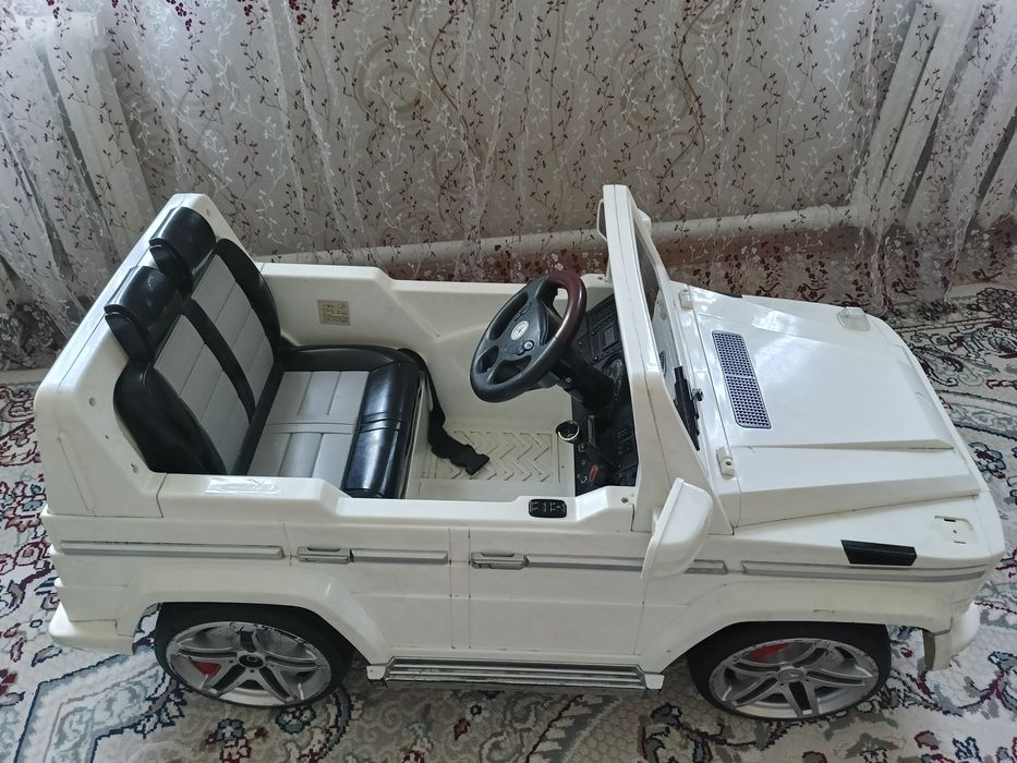 Продам детскую машинку