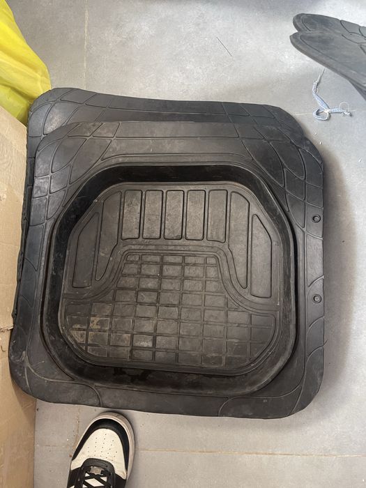 Полики/коврик для машины