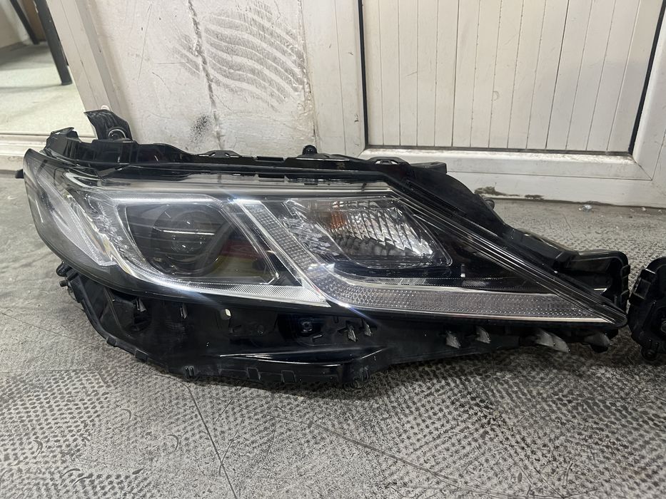 Фары на камри 75