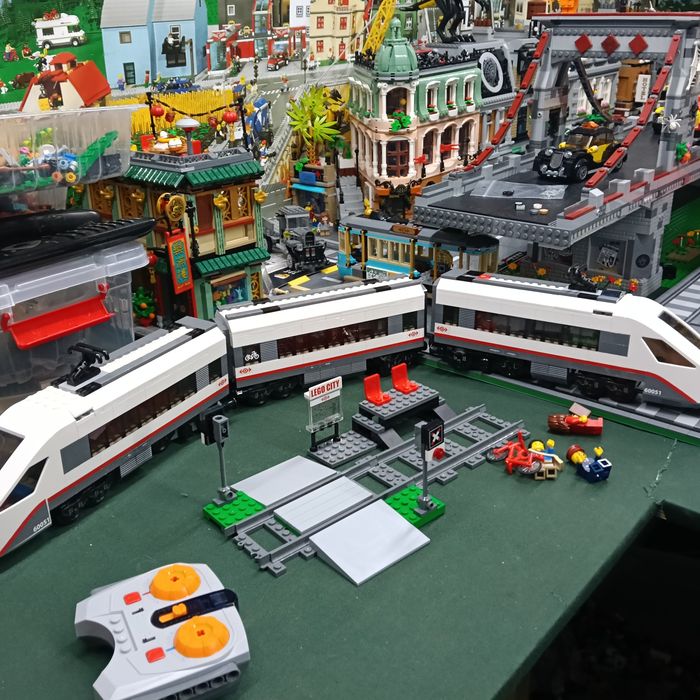 LEGO 60051 Tren de pasageri de mare viteză