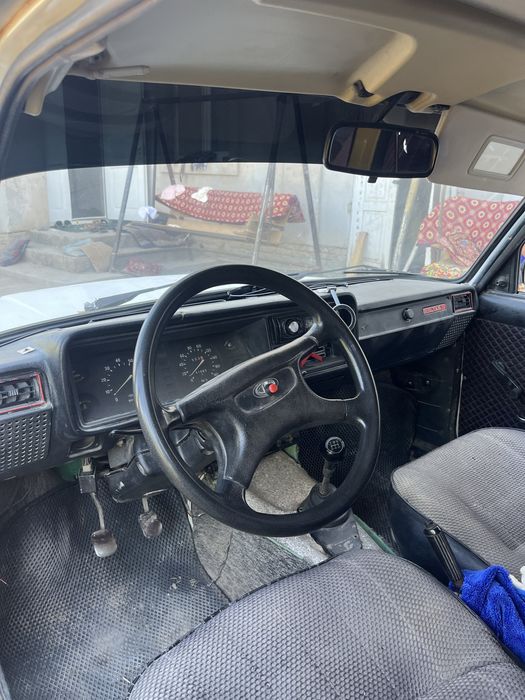 Vaz 2107 sotiladi