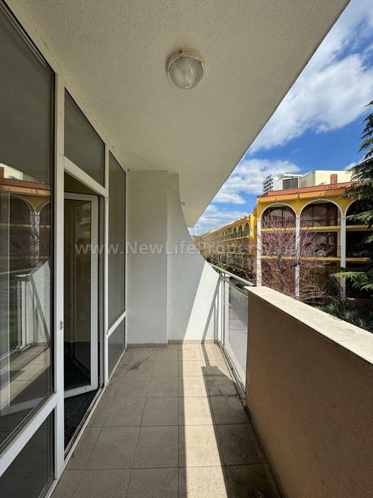 Продава се Хотел в к.к. Слънчев бряг - 1345 кв.м за 1004 €/кв.м - Снимка #12