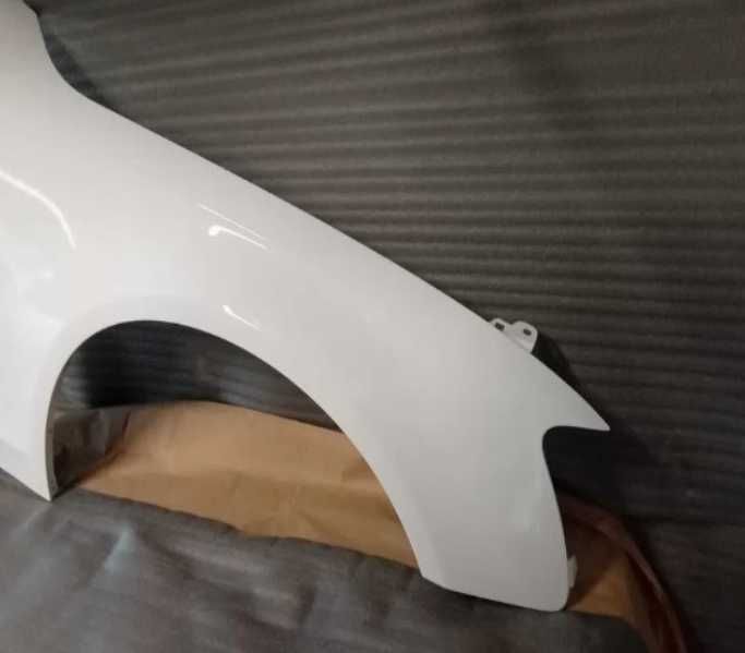 Aripa Fata Dreapta Audi A4 B8 An 2007-2011 (LY9C (Alb))