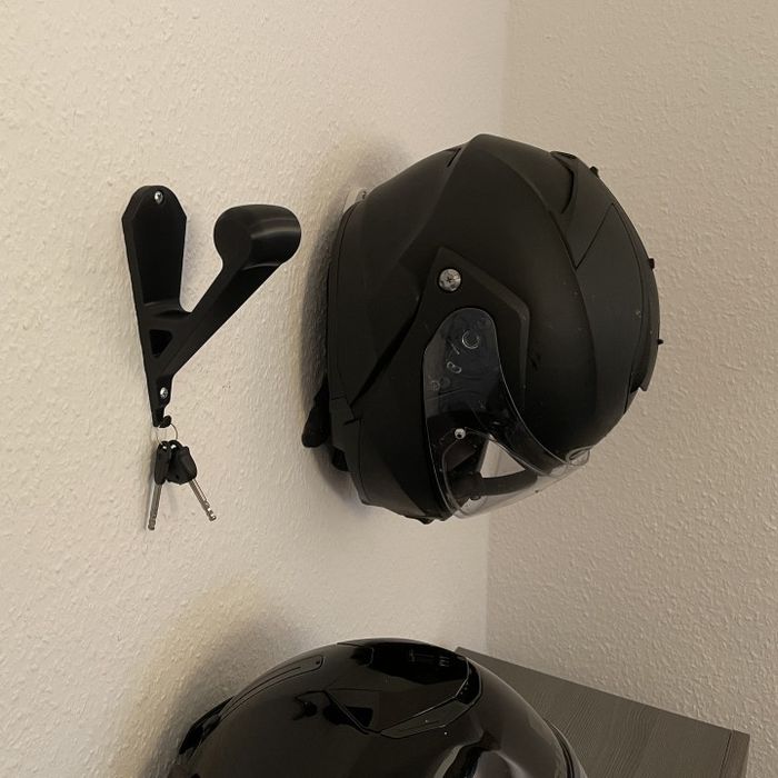 Стойка за каска с закачалка