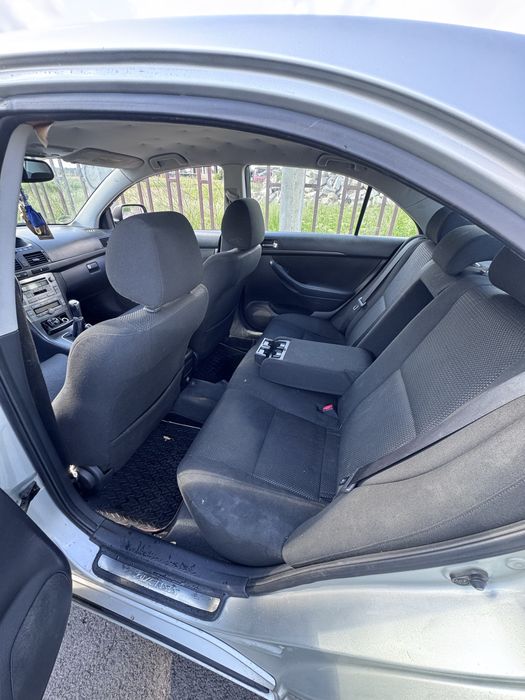 Toyota Avensis 2.0 D ( motor D4D )( Turbo )