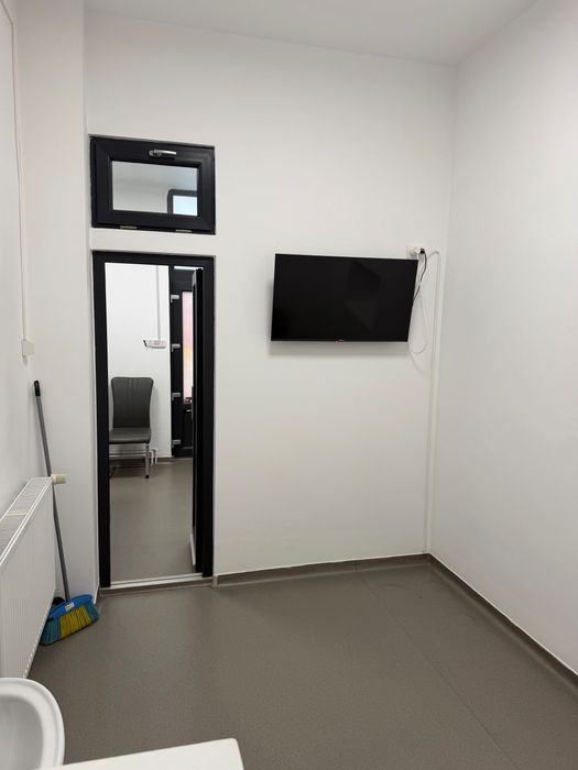 Spațiu comercial de închiriat – vad excelent – zona Gării CFR, Arad