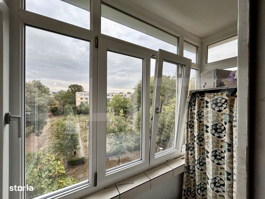 Apartament cu 3 camere, 56 mp, zona Cina