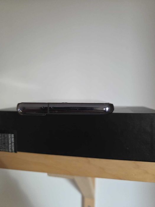 Samsung Galaxy S21 5G FARA SCHIMBURI