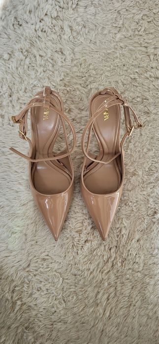 Обувки на висок ток Zara 36н.