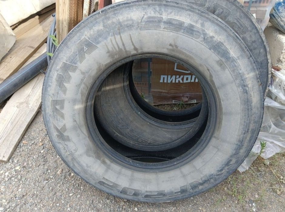 Продам шины 295/80R22.5