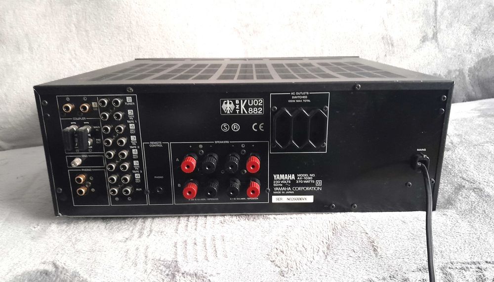 YAMAHA AX-1090 amplificator de referinta  *bolid 18,3kg.