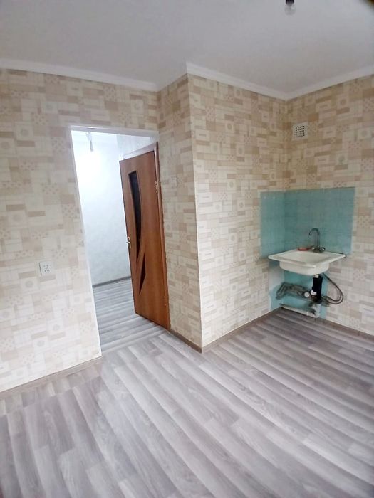 продам 2-х ком. 46кв. центр 2-этаж