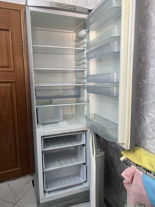 Продам холодильник