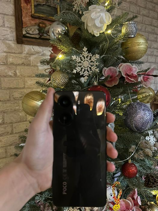 Продам поко х7 про