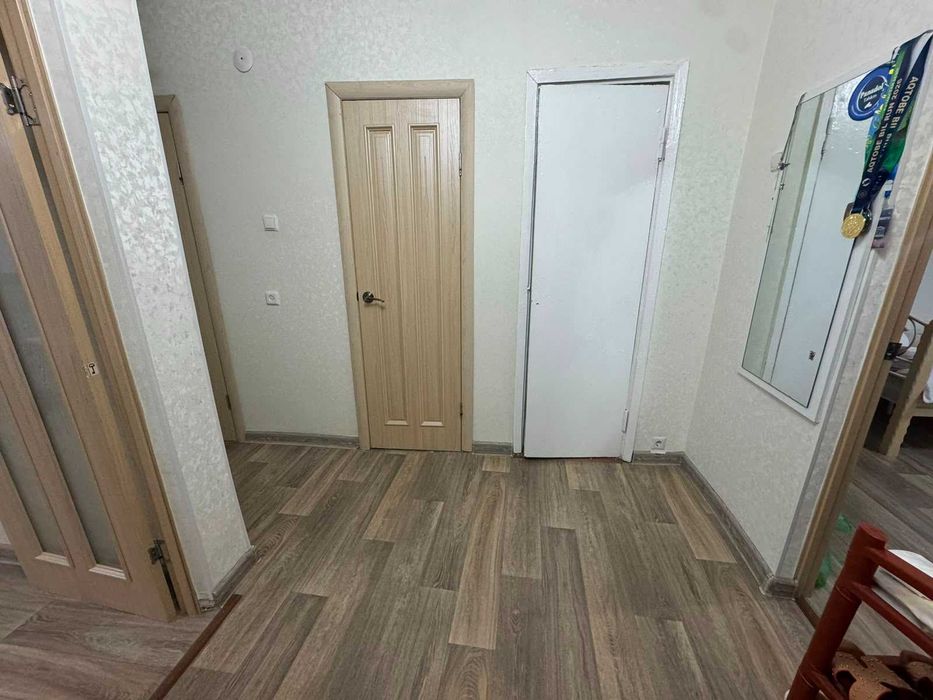 Продам  2х к. квартиру  на 8 мкр
