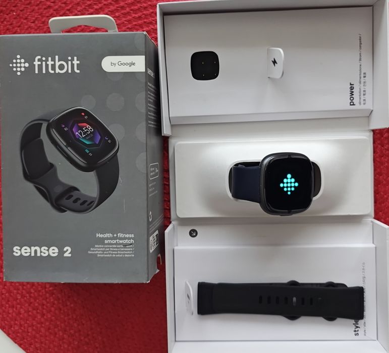 Продавам  fitbit sense 2