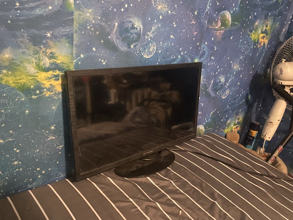 Продам не большой телевизор на кухню