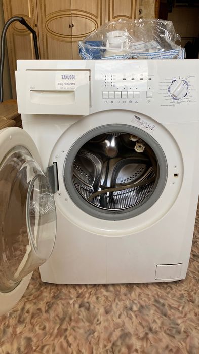 Стиральная машина Zanussi