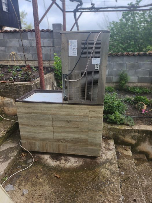 Професионална месомелачка ,,Родина-Хасково" МСМ-70, мивки,транспортна