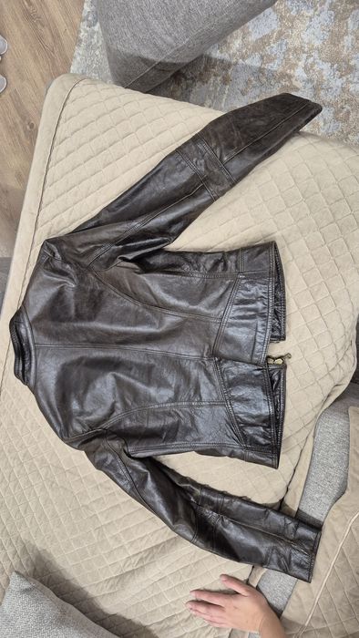 Продам кожаную куртку.