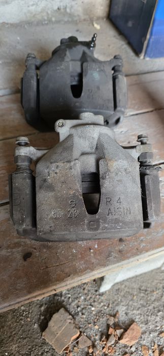 Тормозной диск камри 30 со супортом.