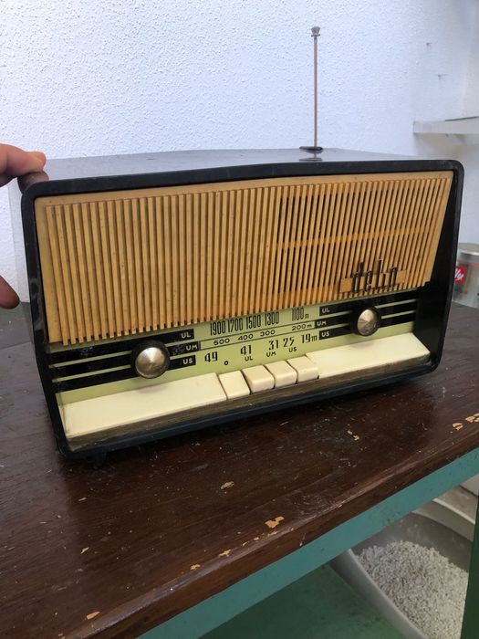 Radiouri vechi românești