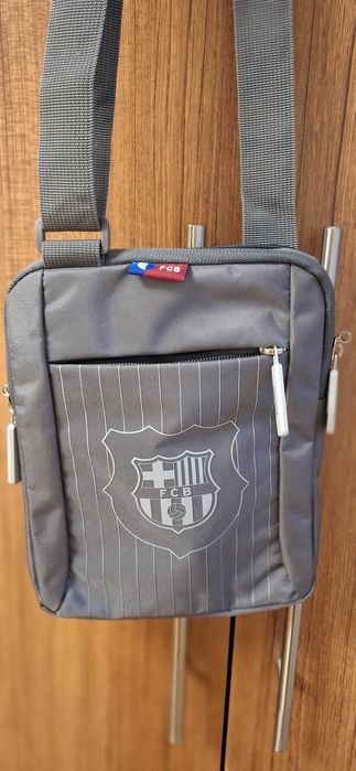 Чантичка през рамо Барселона