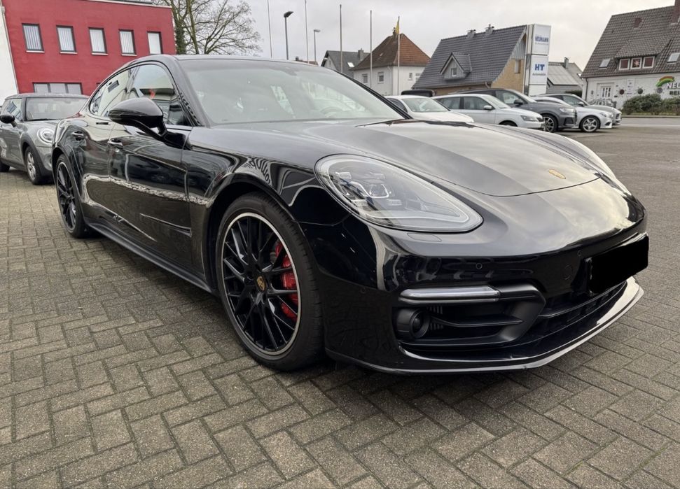 Porsche Panamera GTS Inchirieri Premium De Lux