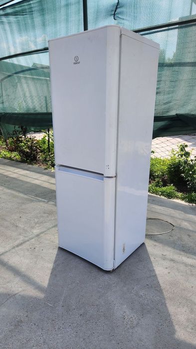 холодильник продам