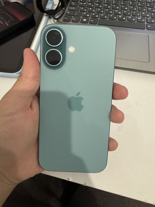 Iphone 16 teal 128gb