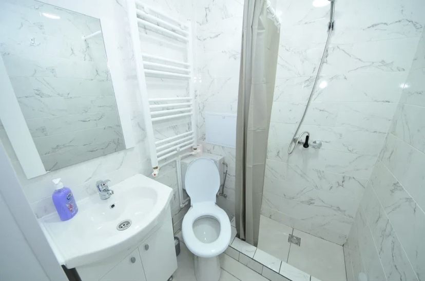 Regim hotelier A8 Tiglina