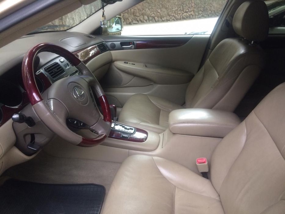 Продается Lexus ES330