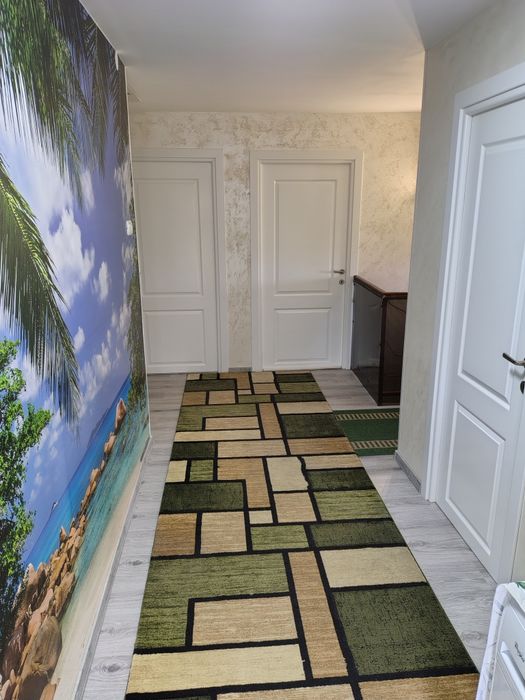 Vând casă mare cu etaj în Dorohoi