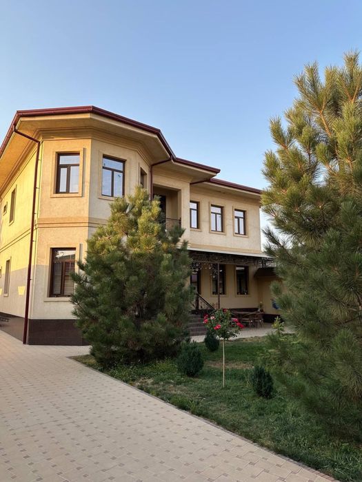 Ташкент вилоятида зур ховли сотилади