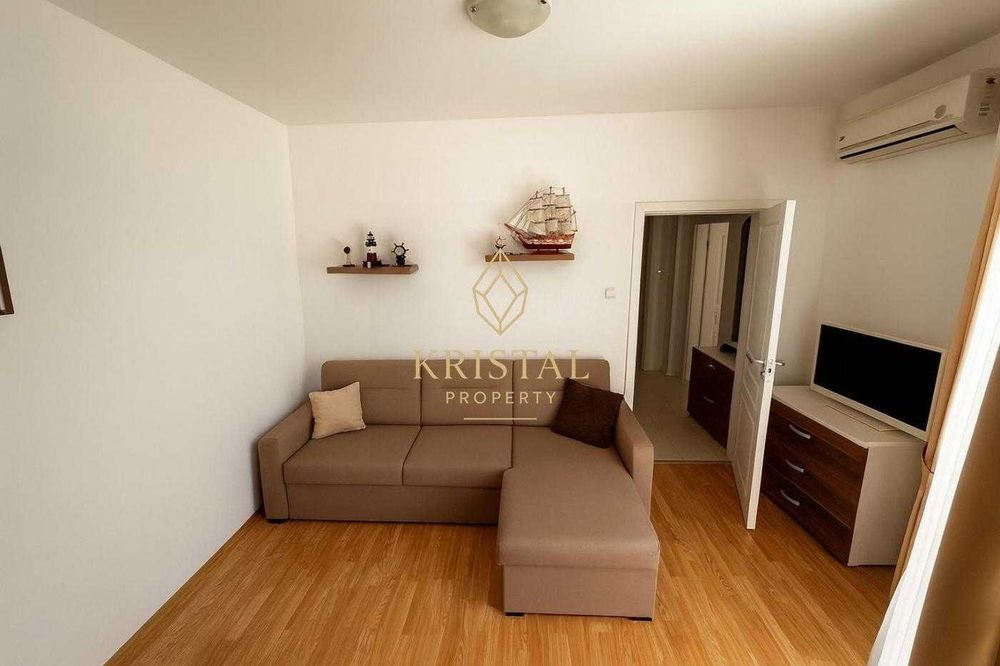 Продава се Двустаен апартамент в к.к. Слънчев бряг - 56 кв.м за 793 €/кв.м - Снимка #1