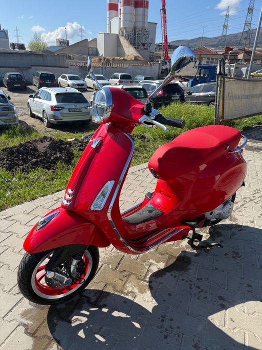 Vespa Prima Vera RED 50