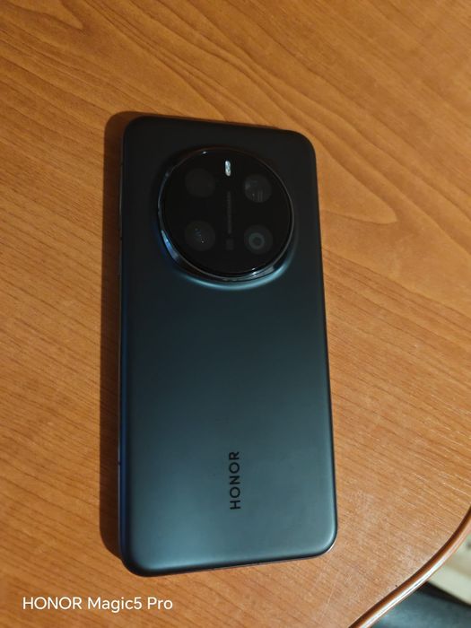 Vând schimb honor magic 7 pro