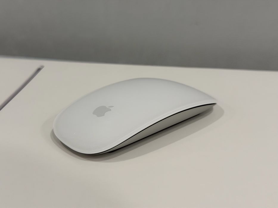Apple Magic Mouse 2 — оригинал, отличное состояние