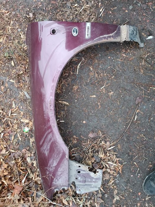 Продам переднее крыло