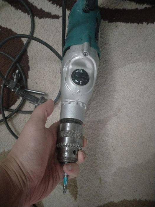 Продам мощный шуруповер